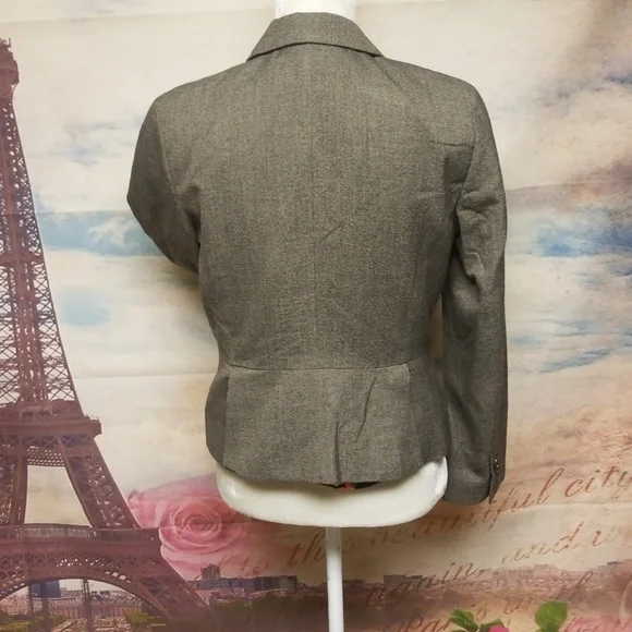 Ann Taylor 2 button petite blazer - Picture 4 of 6